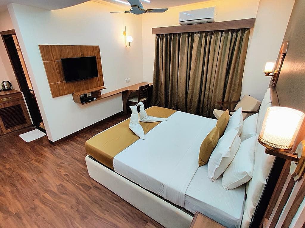 Interconnecting Family Rooms