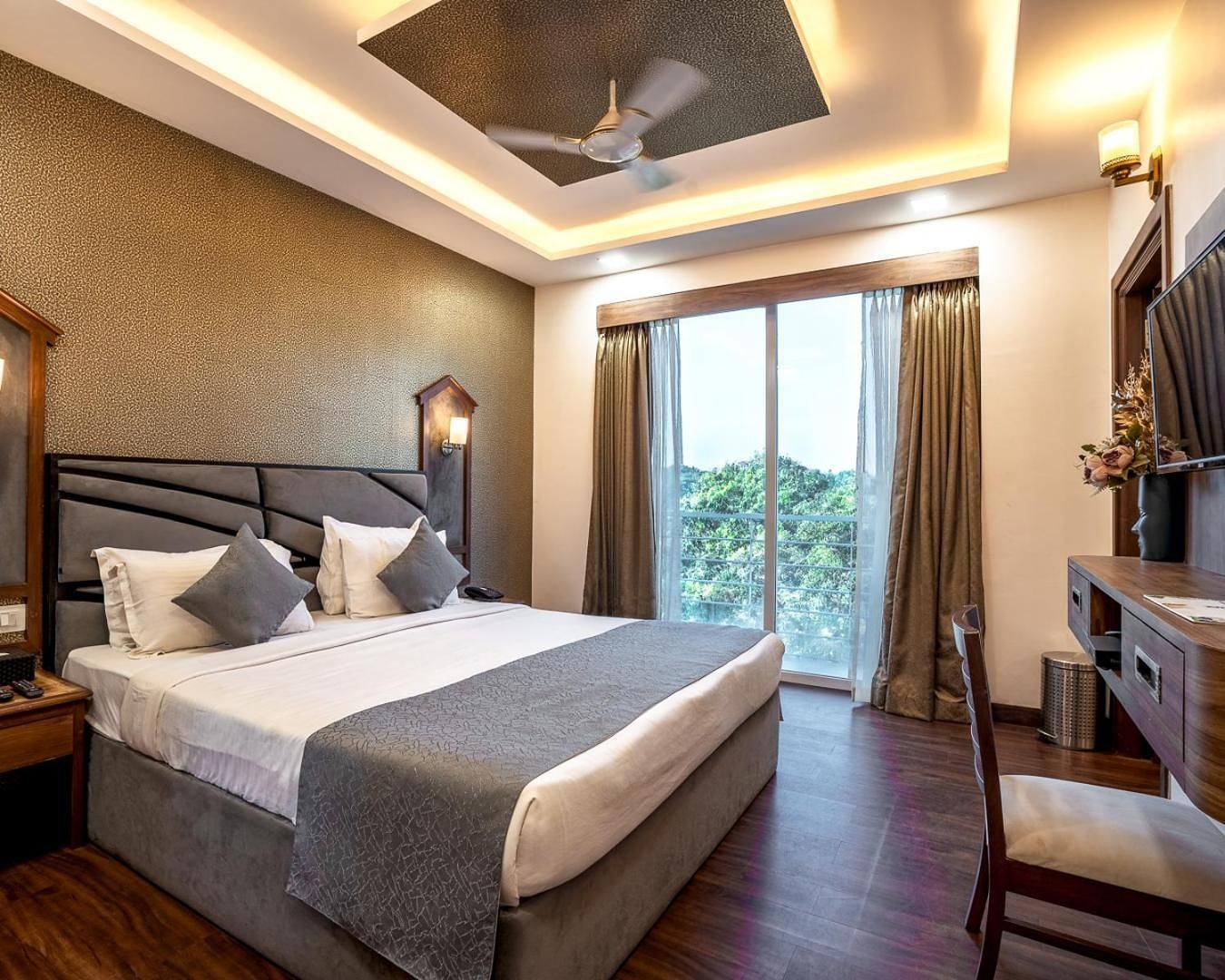 Interconnecting Family Rooms