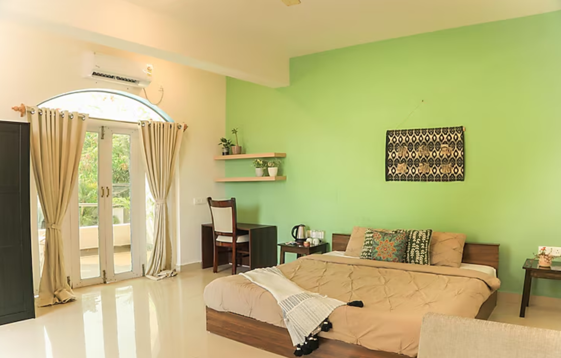 Executive Suite with Balcony