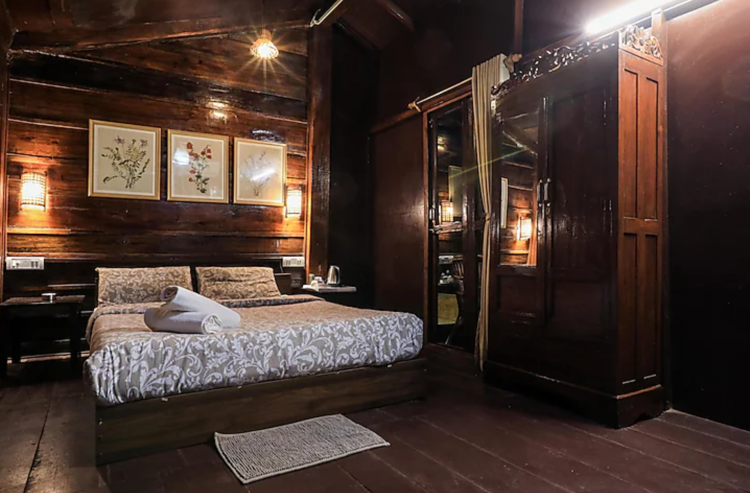 Wooden Cabins With Balcony