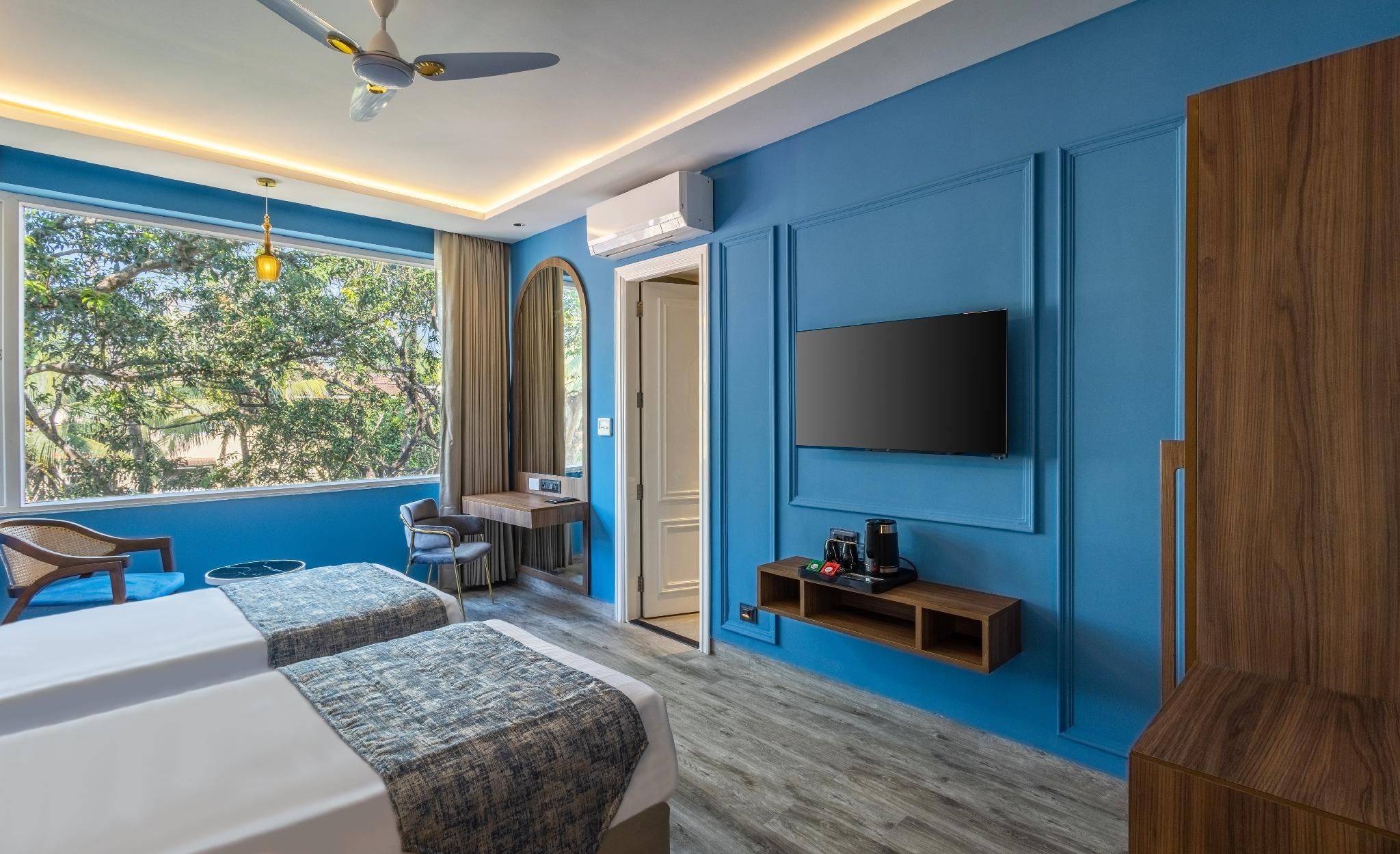 Renest Calangute Goa Deluxe Twin Room 17