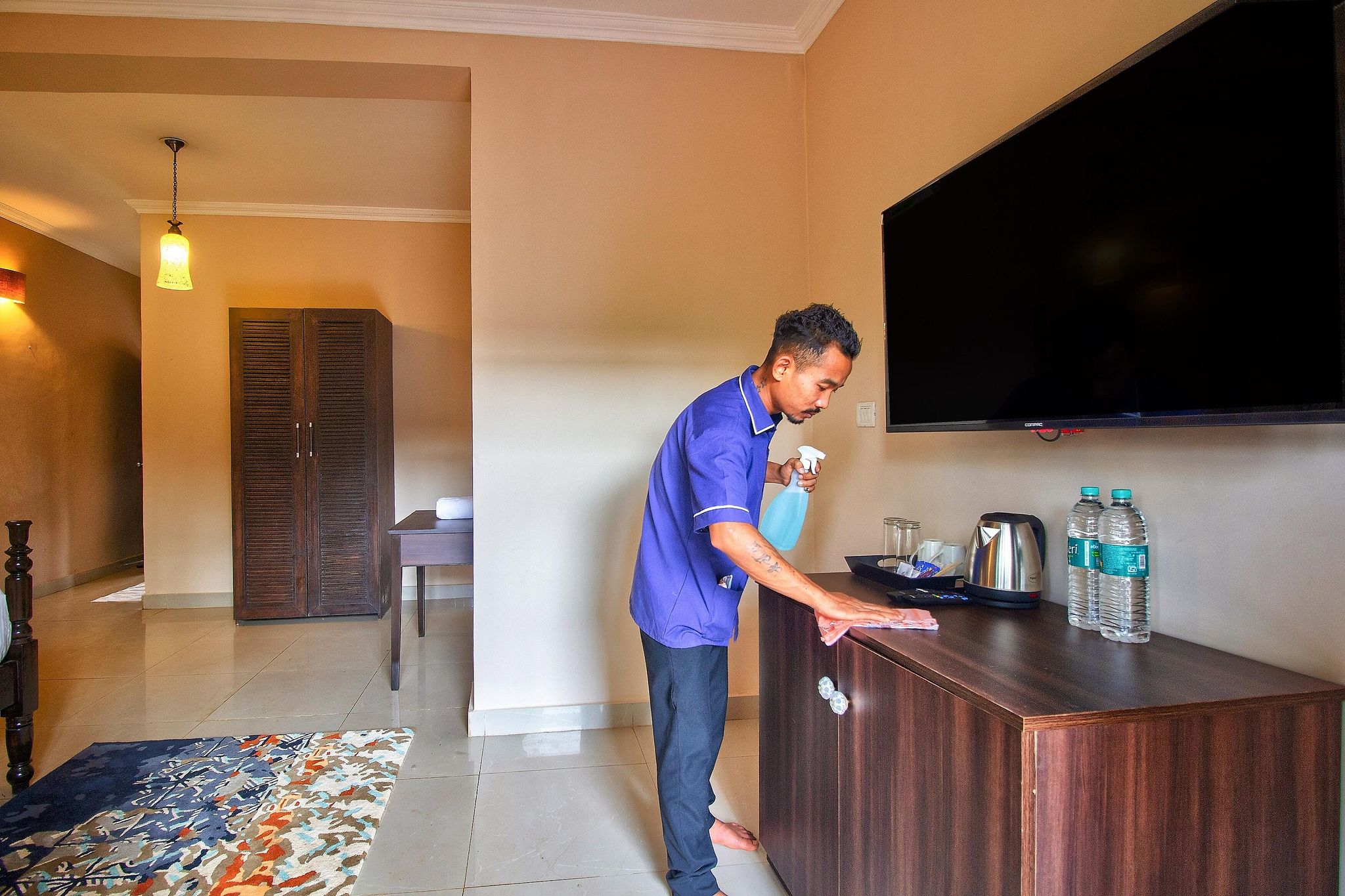 Aruba Resort Deluxe Room  14