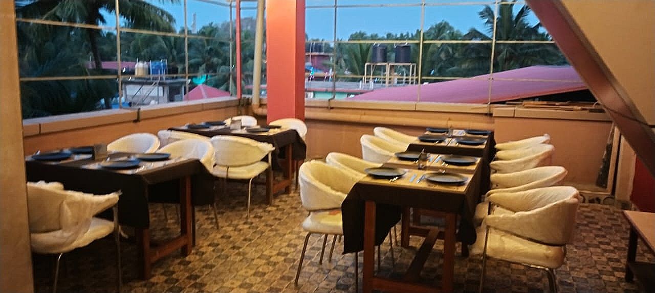 Food & Dining