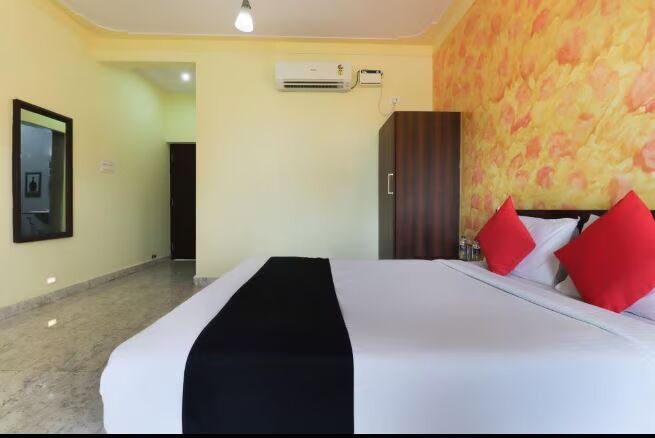 Deluxe Double Room with Balcony and Sea View
