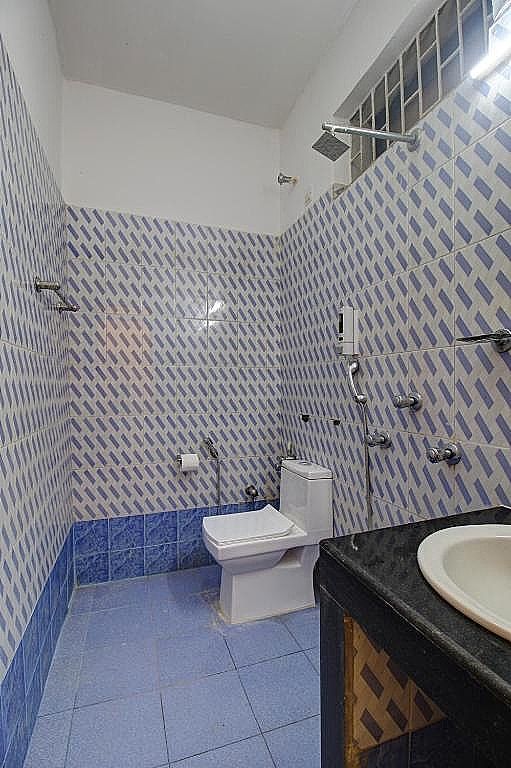 Hotel Pleasure Inn near Turtle Beach- Morjim Deluxe Room with Pool View 8