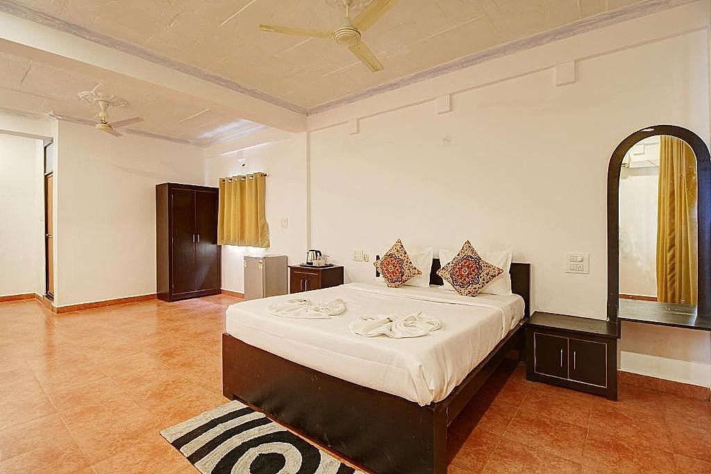Quadruple Room with Pool View