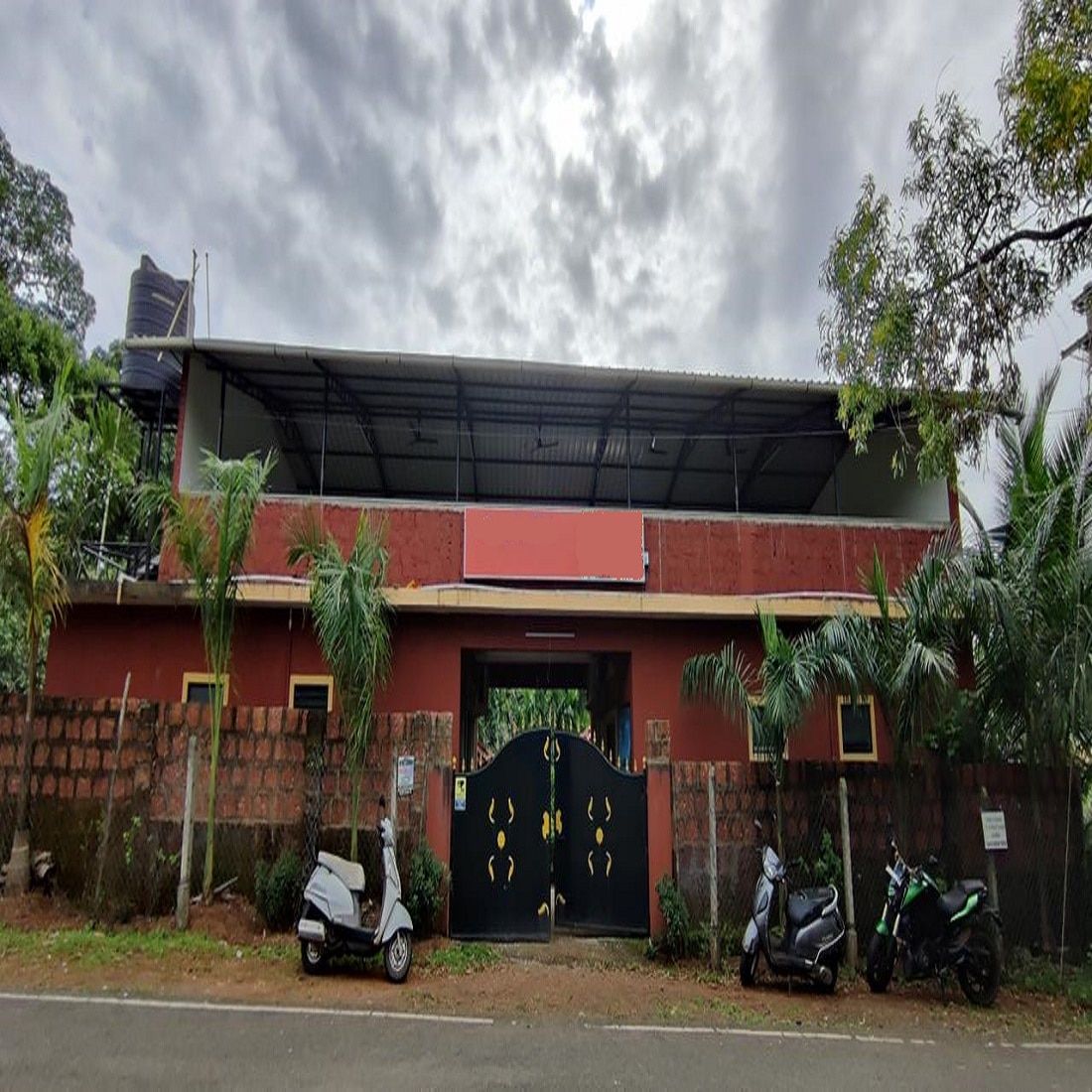 Main Image