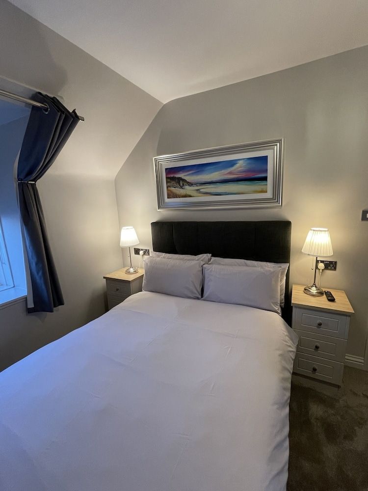 Double Room, Ensuite (No Pets )