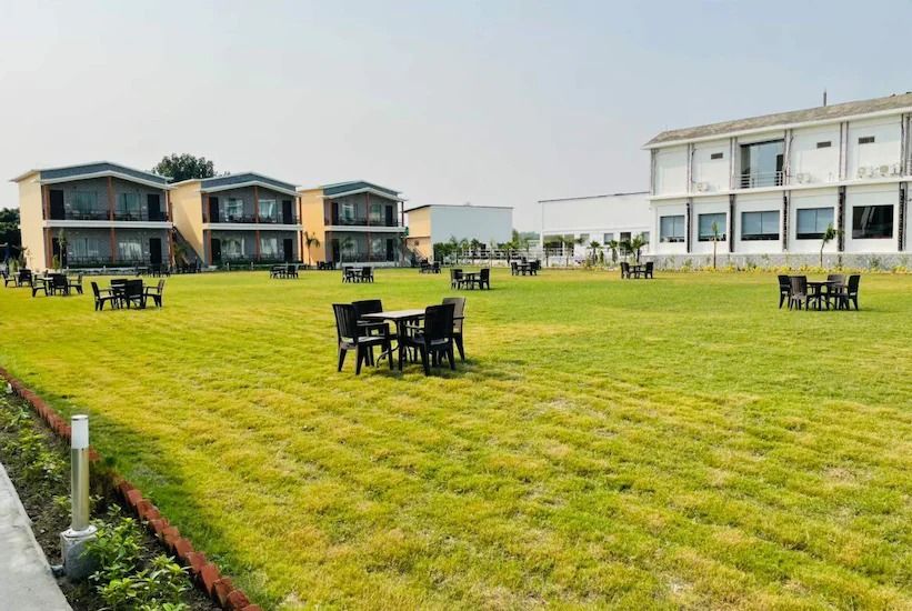 undefined Green Retreat Resort 3