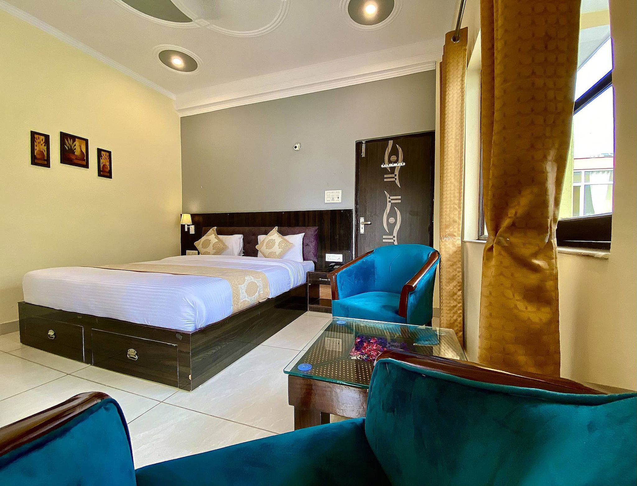 Superior Room