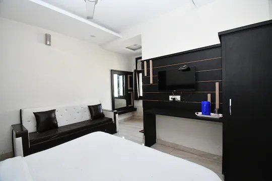 undefined Hotel Raghuveer Residency 6