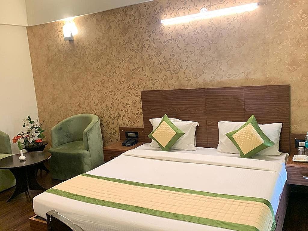 Hotel Livbox Premium Room With Balcony 4