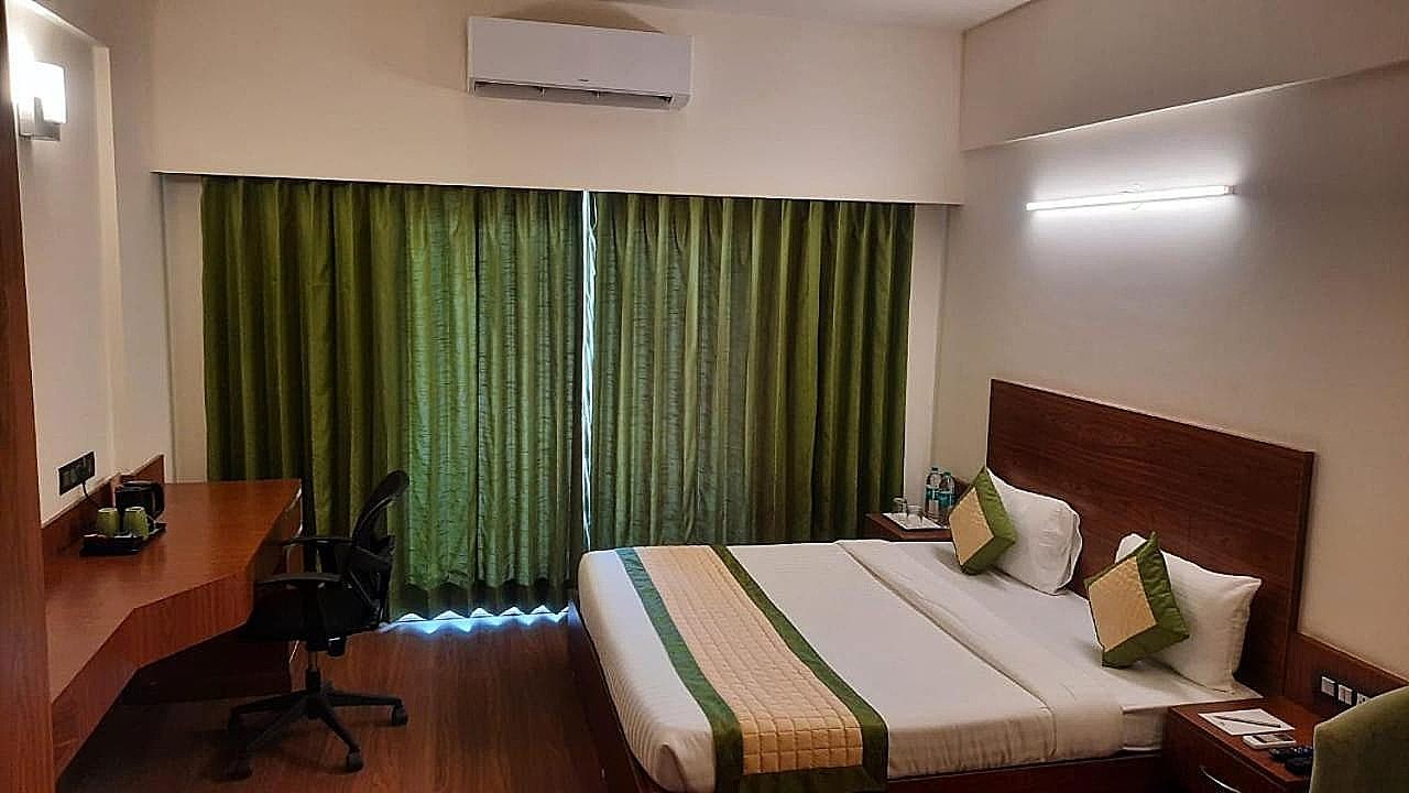 Hotel Livbox Premium Room With Balcony 2