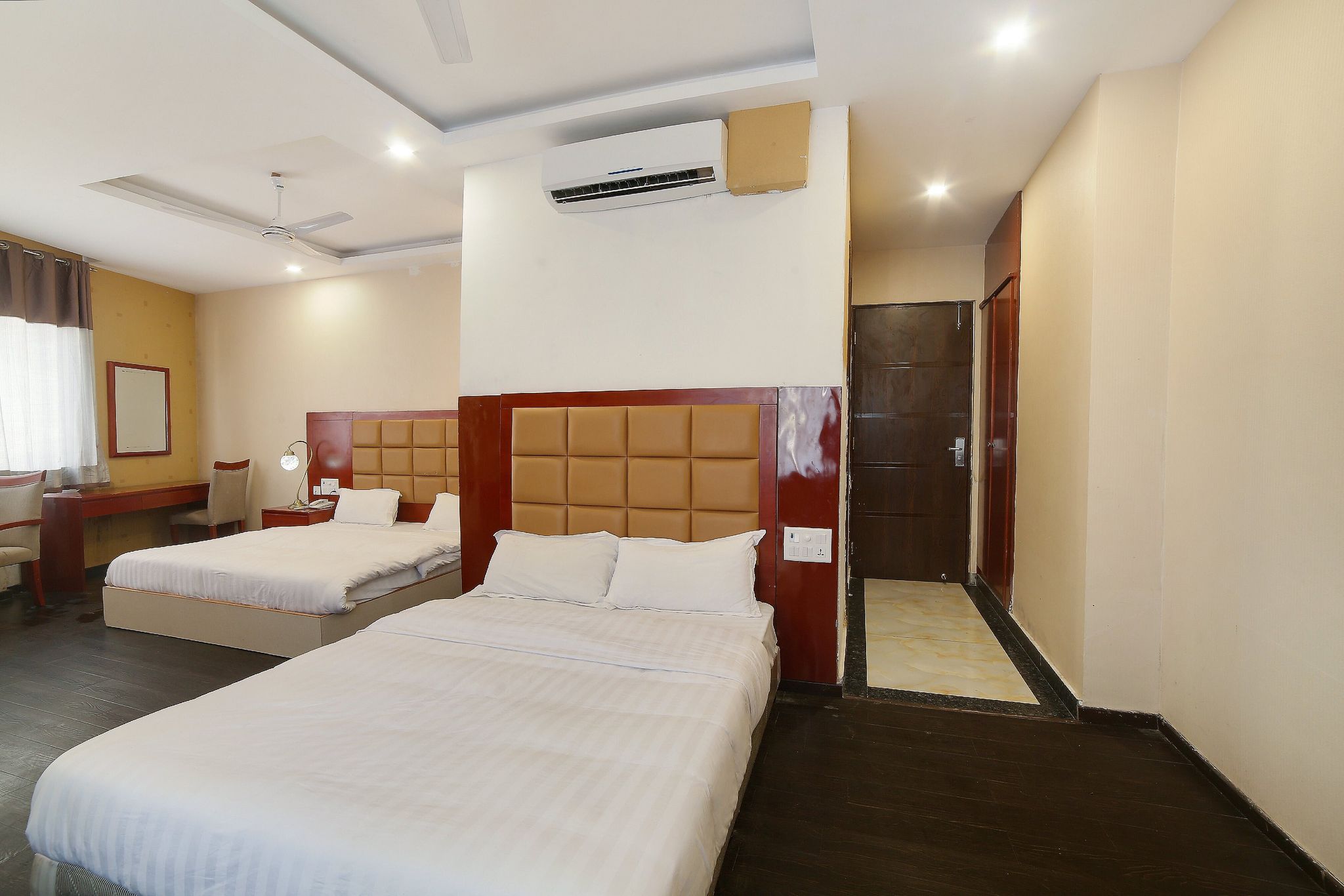 Hotel Blue Lagoon