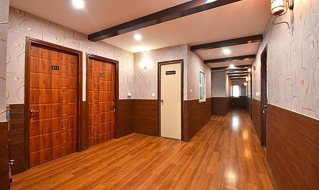 FabHotel Dhanvitha Suites