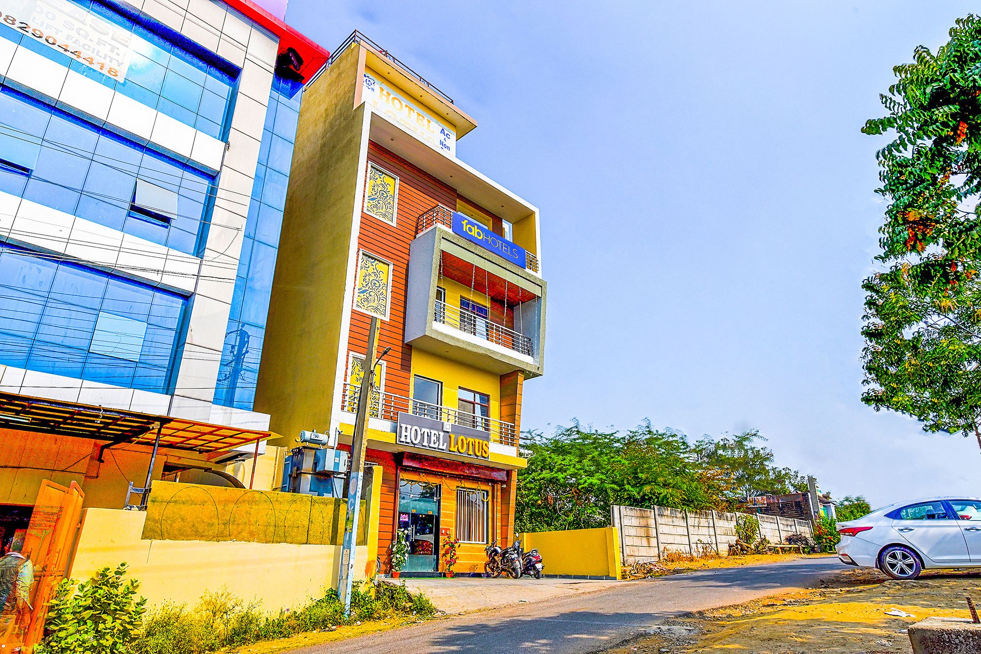 undefined FabHotel Lotus 7