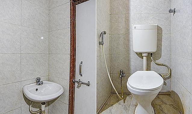 FabHotel Surbhi Deluxe Room 6