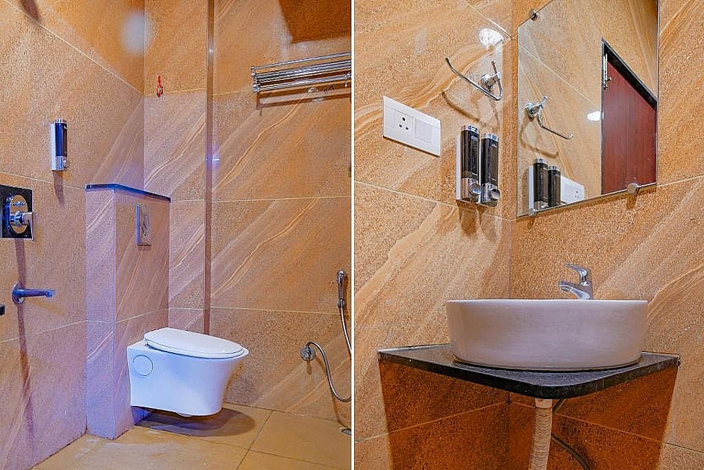 Hotel Sagar Sky Deluxe Room 3