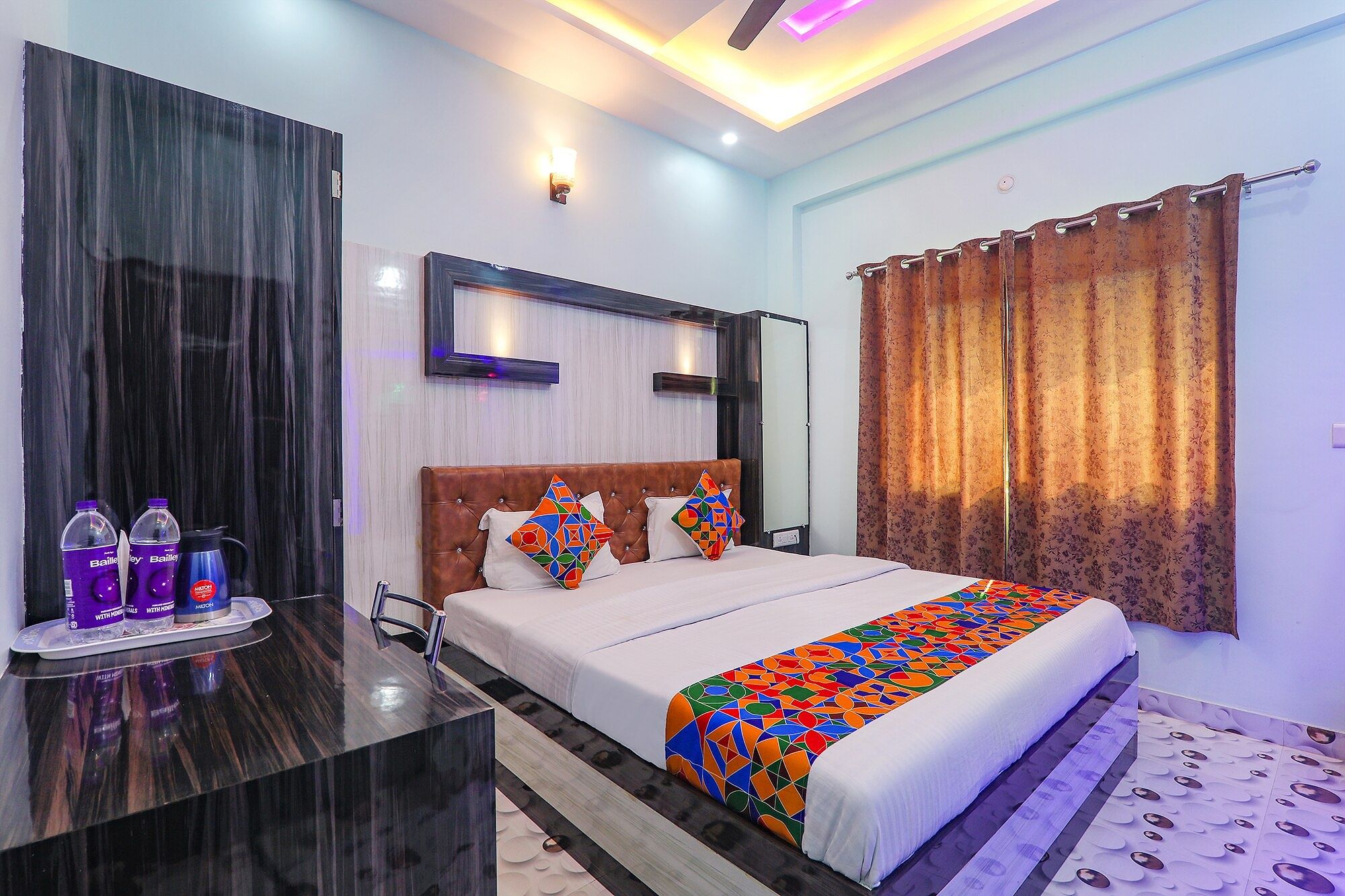 FabHotel Lumbini International - Sarnath museum Deluxe Room