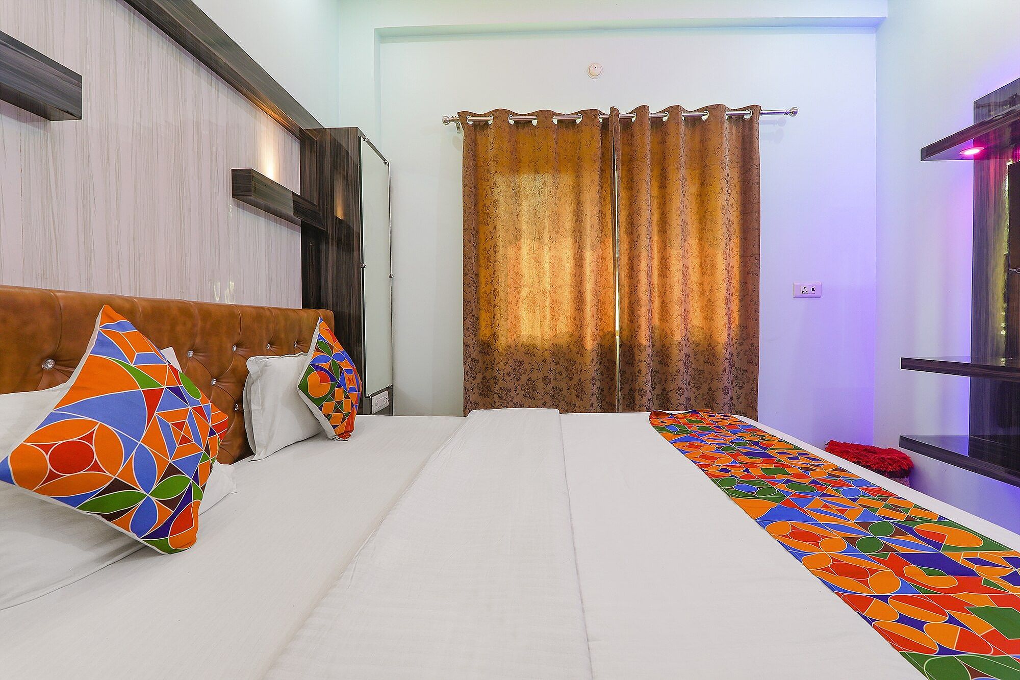 FabHotel Lumbini International - Sarnath museum Deluxe Room 2
