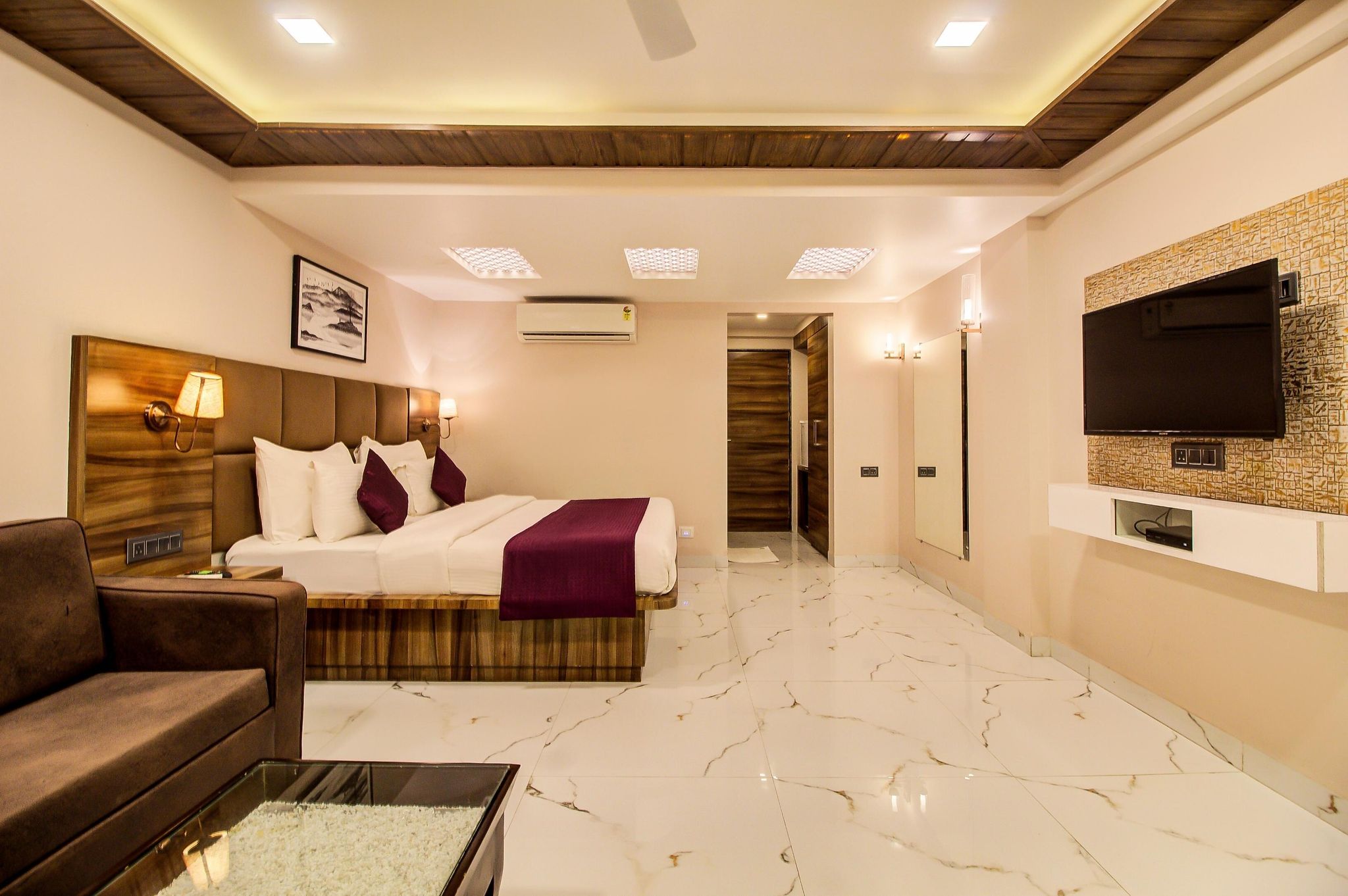 Nivanta By Royara Valley View Deluxe 12