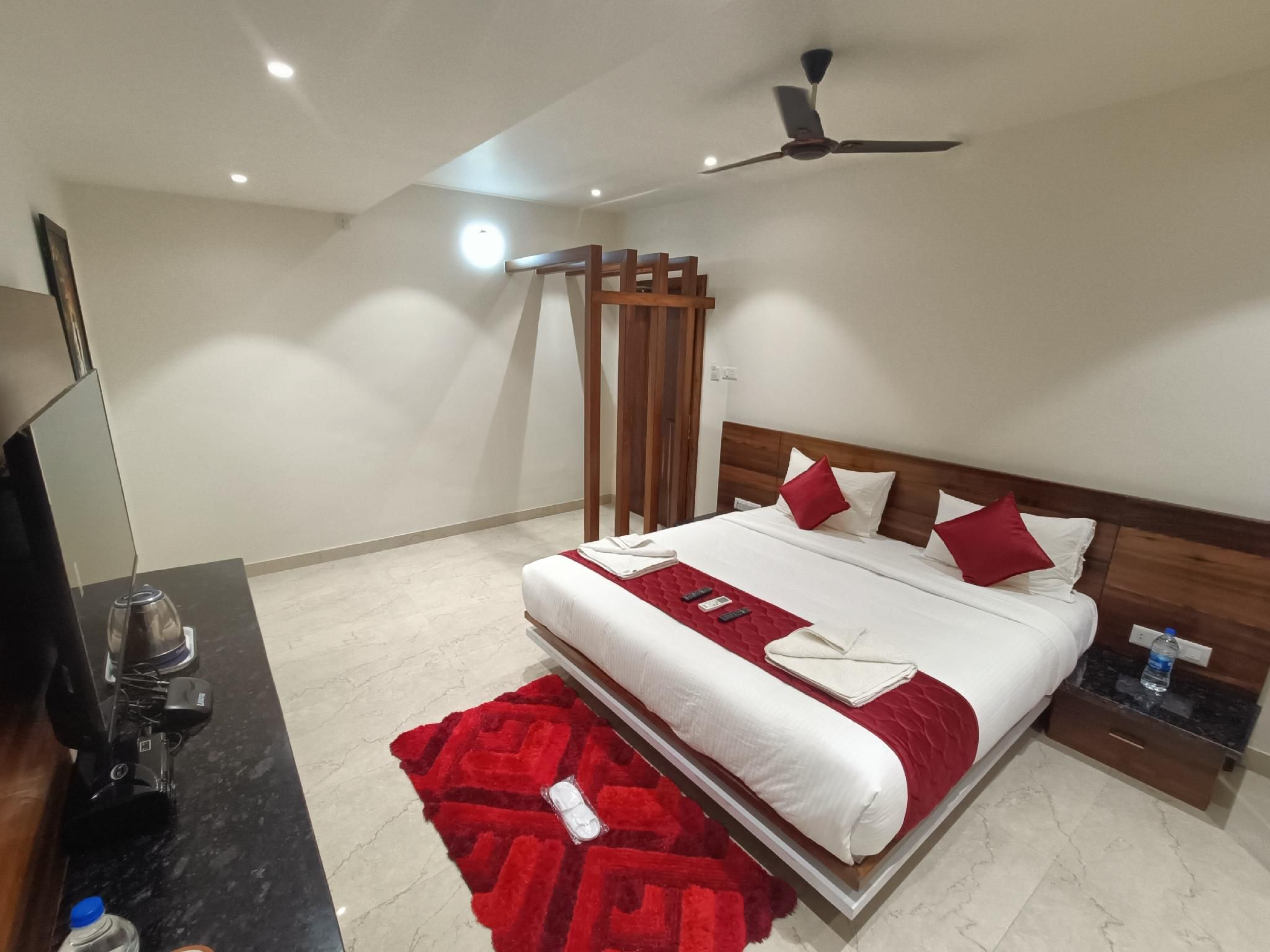 New SRS Hotel Deluxe Double AC 3