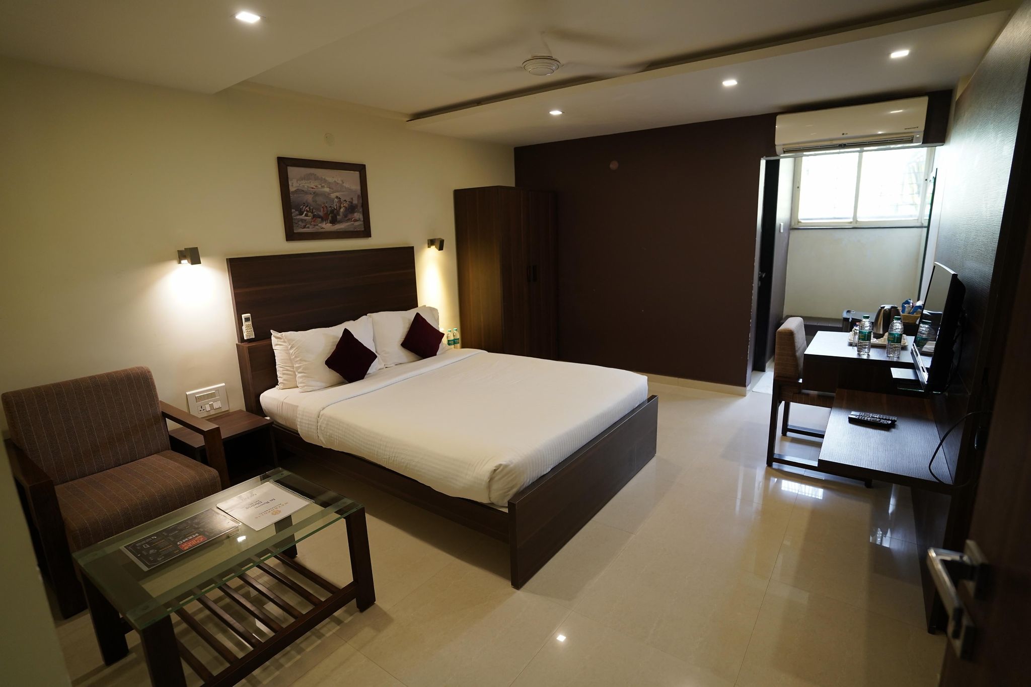 Lilly Suite
