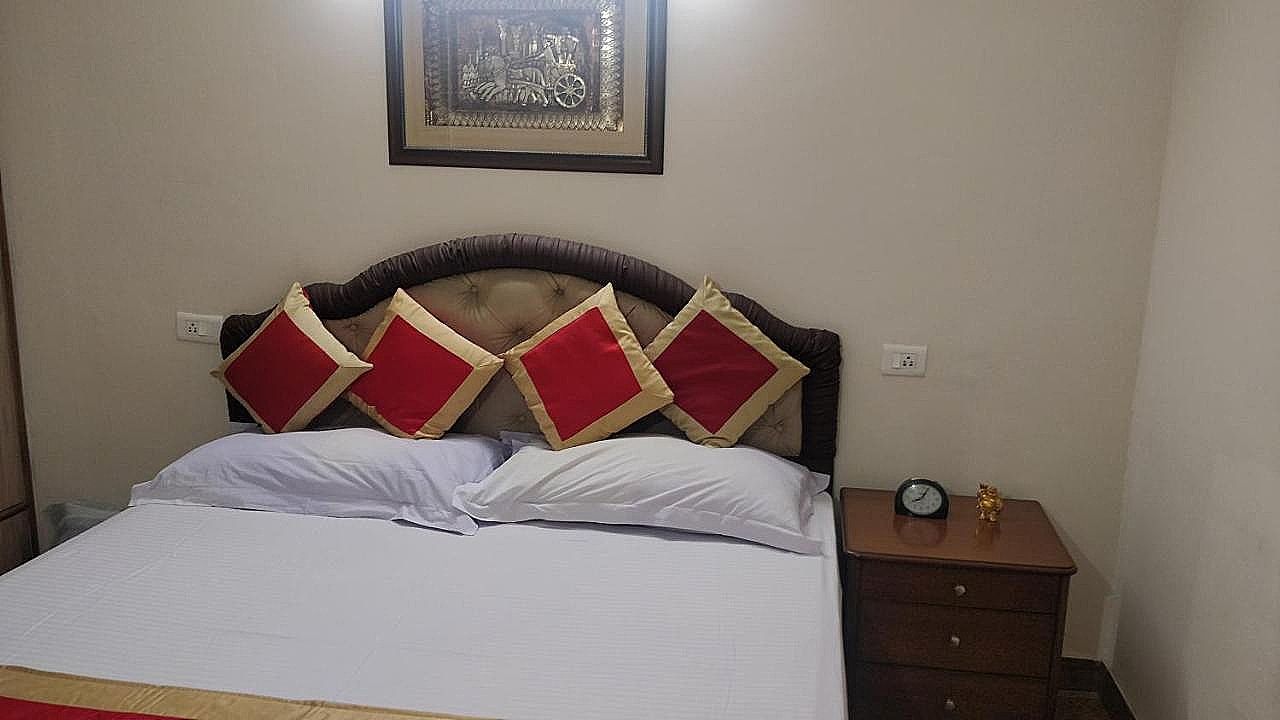 undefined The Mayflower 5