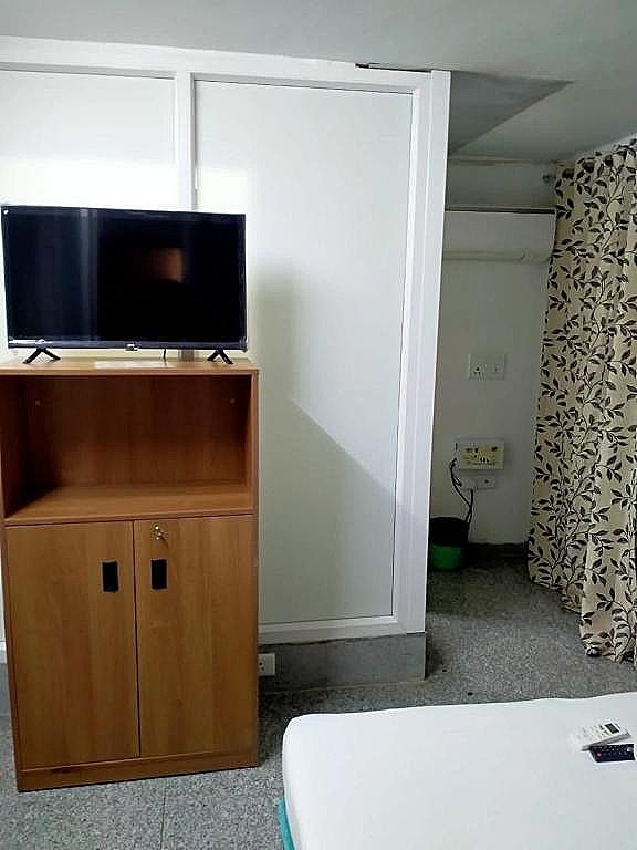 NUAB House-Fortis/MAX/MEDANTA/Paras/HUDA Met Superior Room-Ground Floor 13