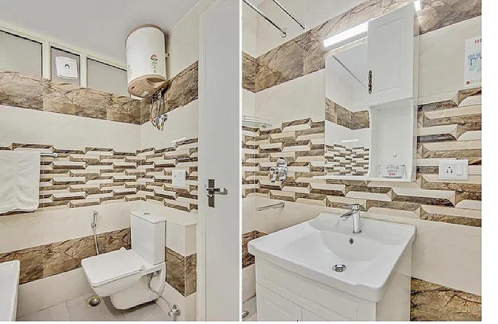 NUAB House-Fortis/MAX/MEDANTA/Paras/HUDA Met Superior Room-Ground Floor 11