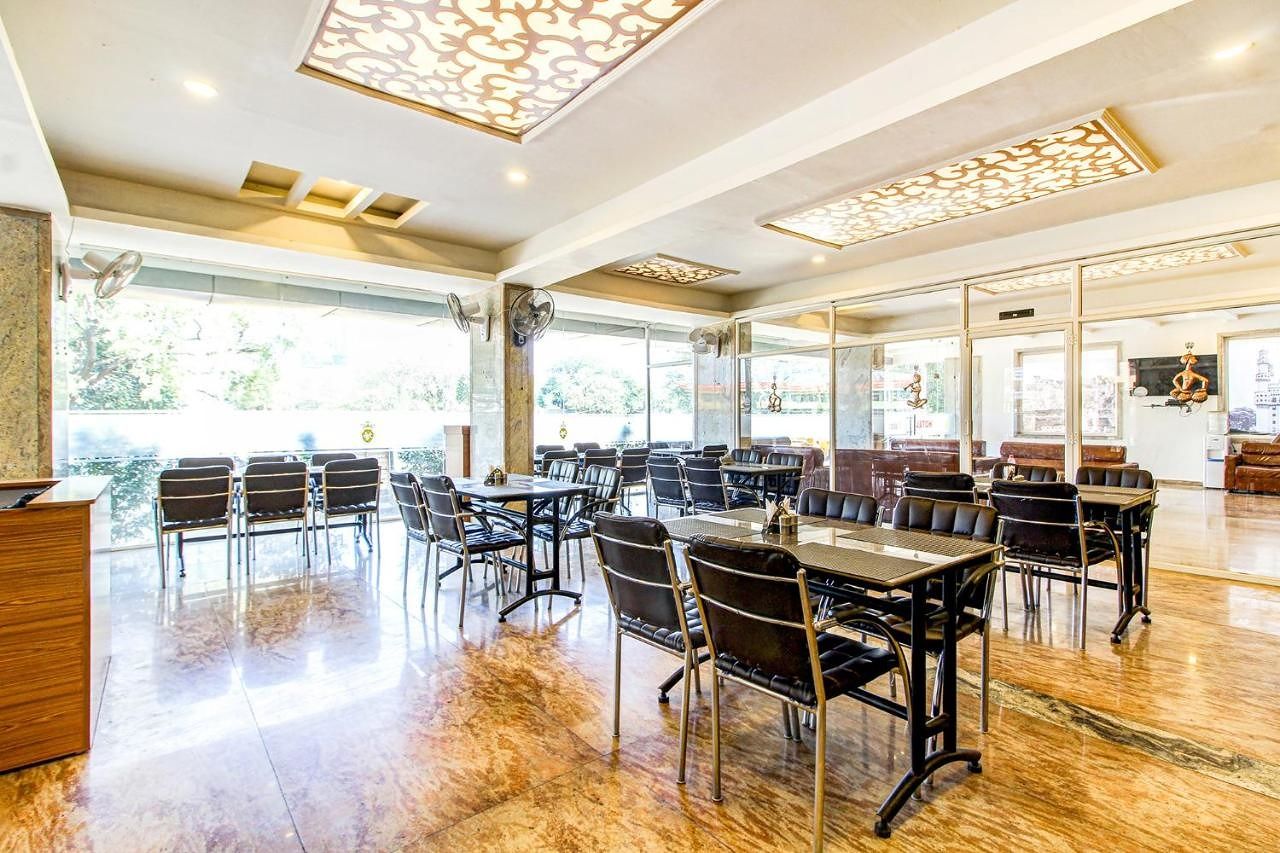 Food & Dining