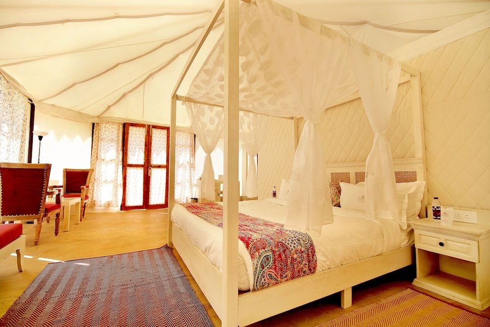 Caravan Tent