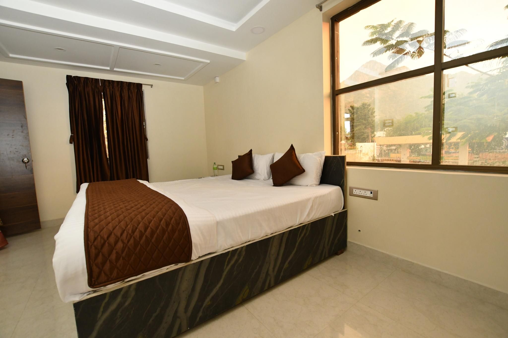 Super Deluxe Cottage