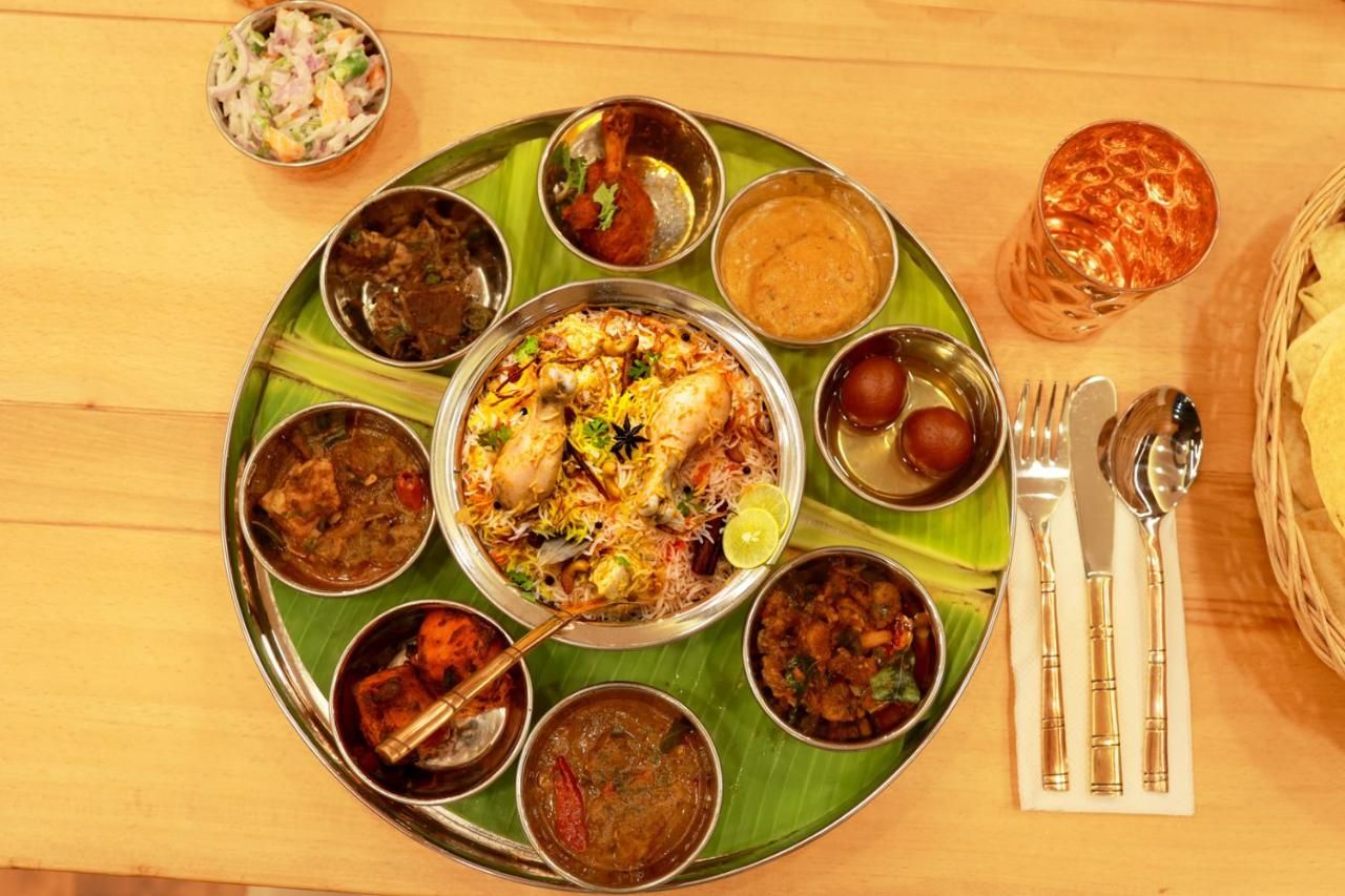 Food & Dining