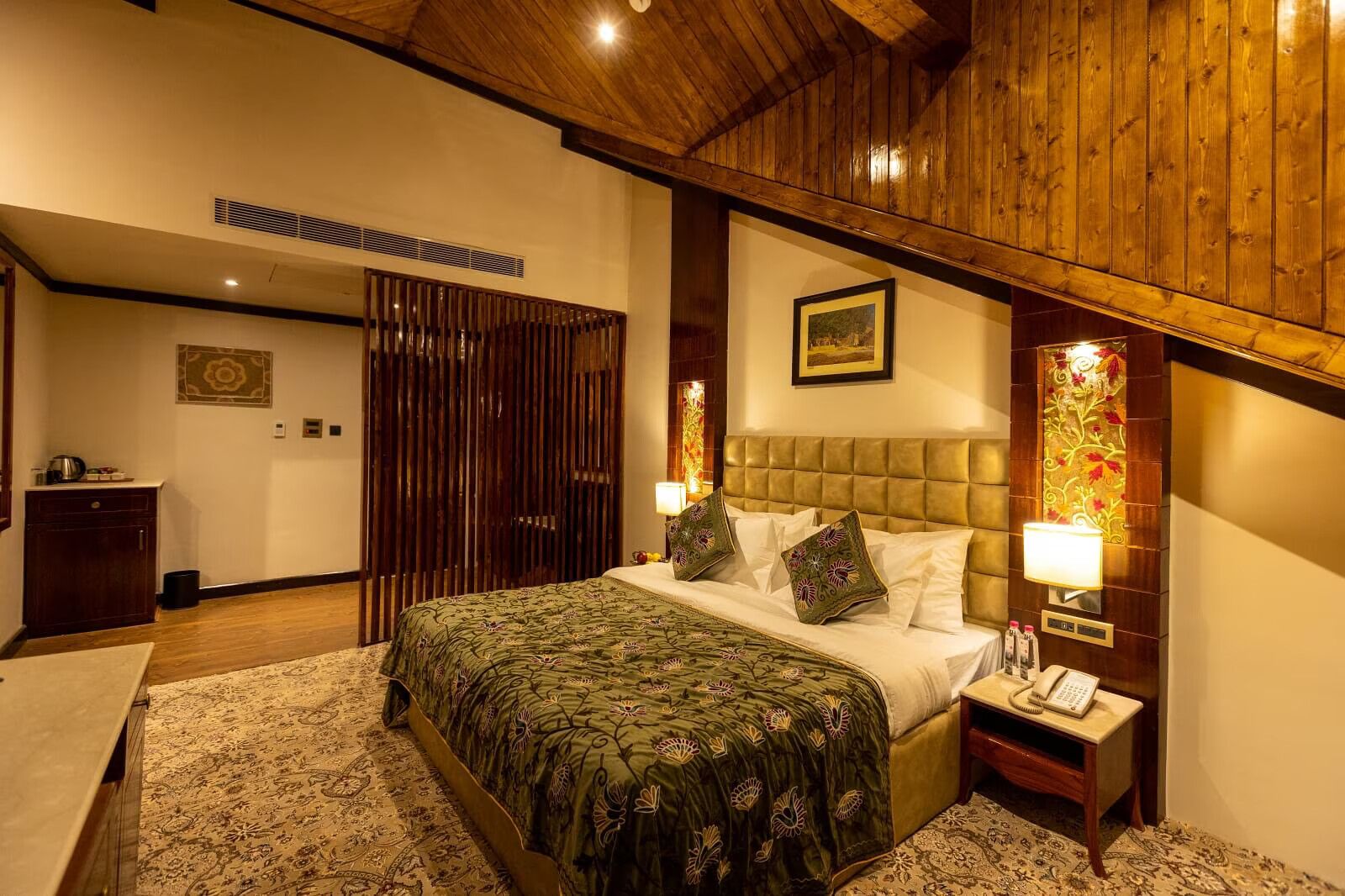 Zabarwan Attic Suites