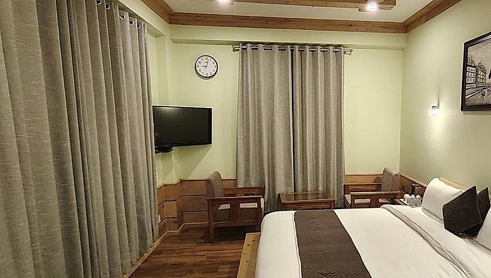 Hotel Polaris Deluxe Room 4