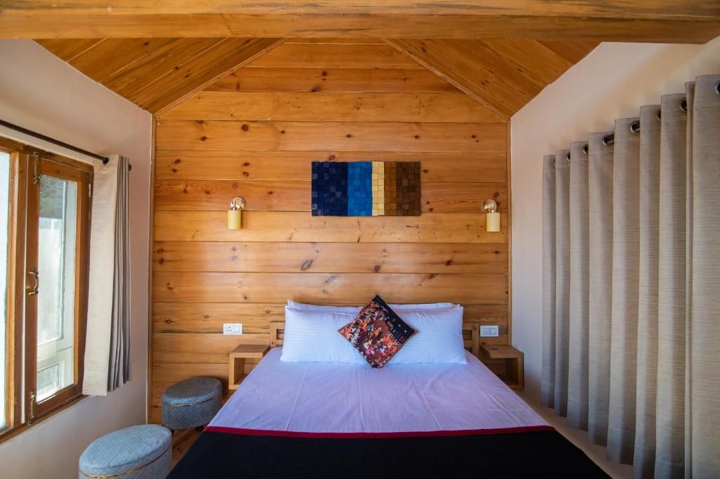 Jomotel Dayaar - An Apple Orchard Villa Sarion Machaan