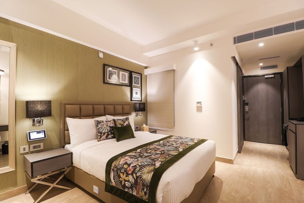 AIR by Ahuja Residences Premium Double Room 5