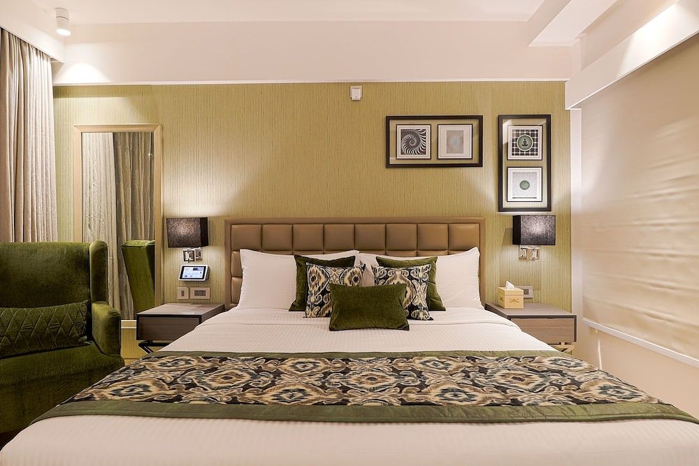 AIR by Ahuja Residences Premium Double Room 4