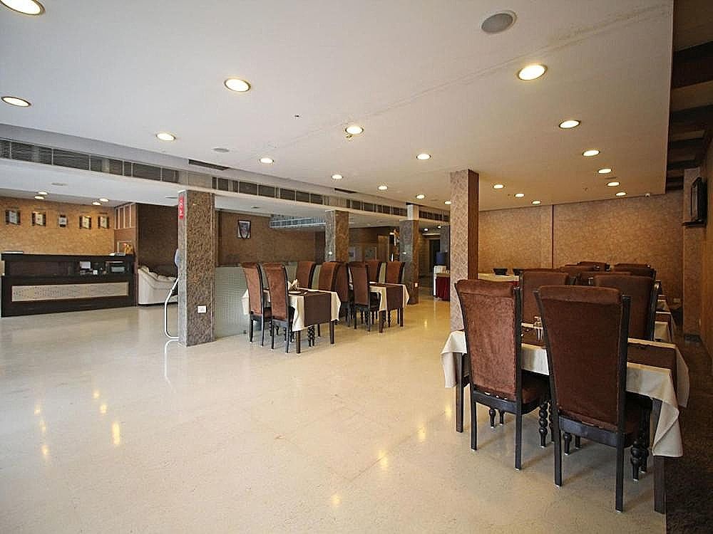 undefined Hotel Billion 8