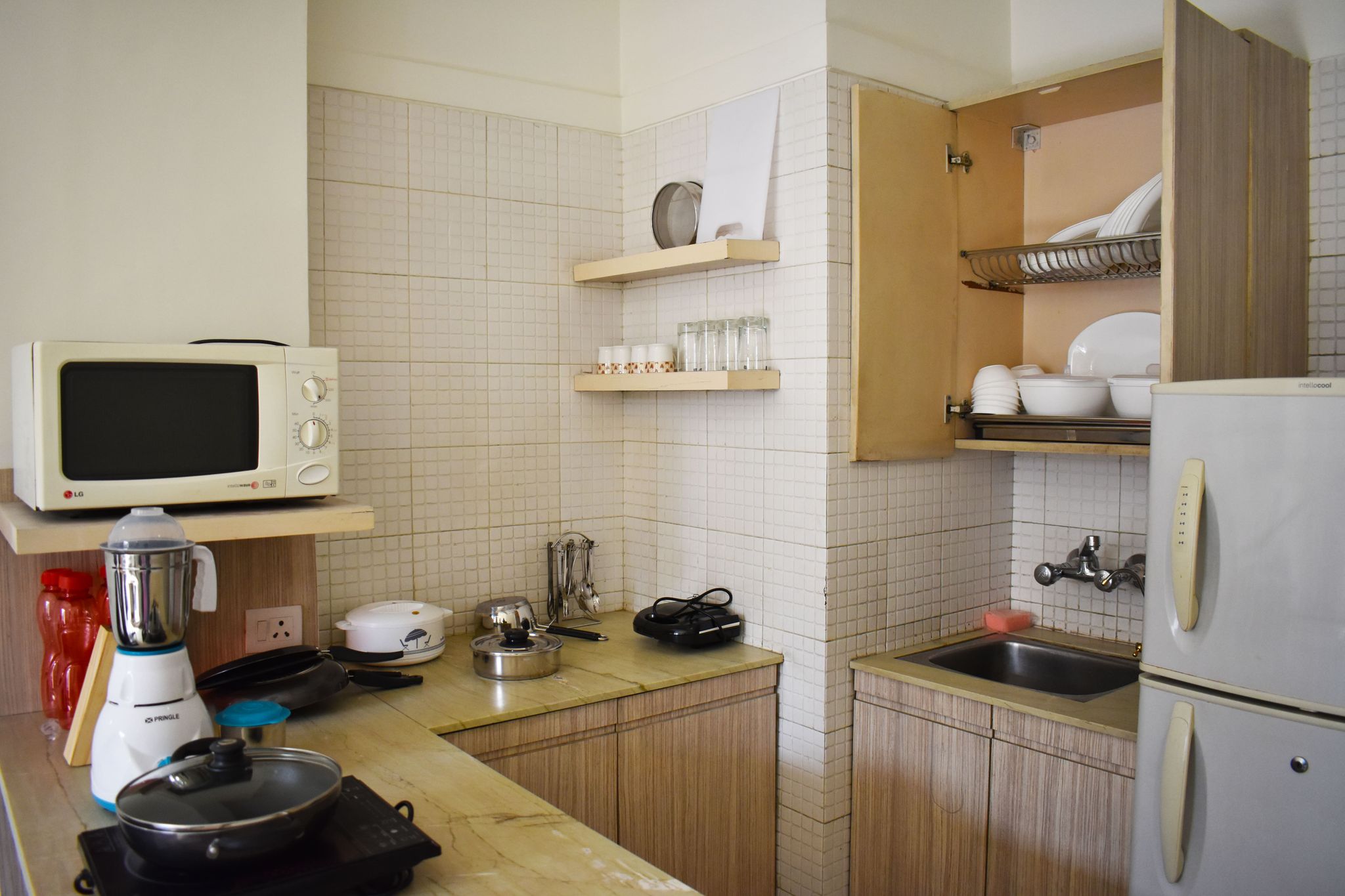 undefined 1 Bhk Serviced Apartment Near fortis Hospital 2