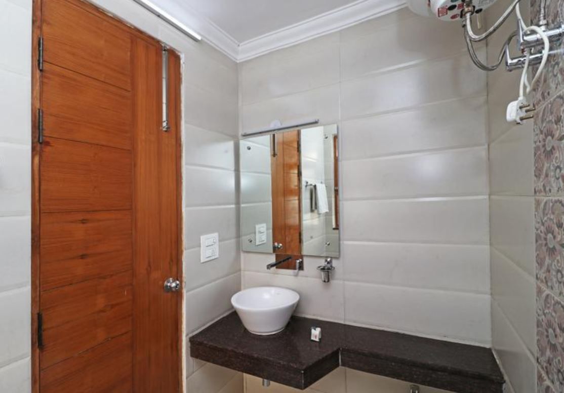 undefined Alarians Residency 8