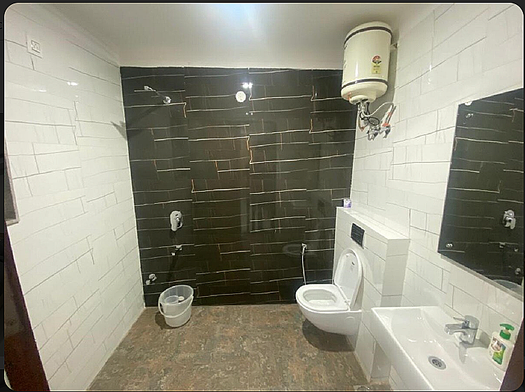 Touchwood Inn Gurgaon Deluxe Room / Twin Room 11