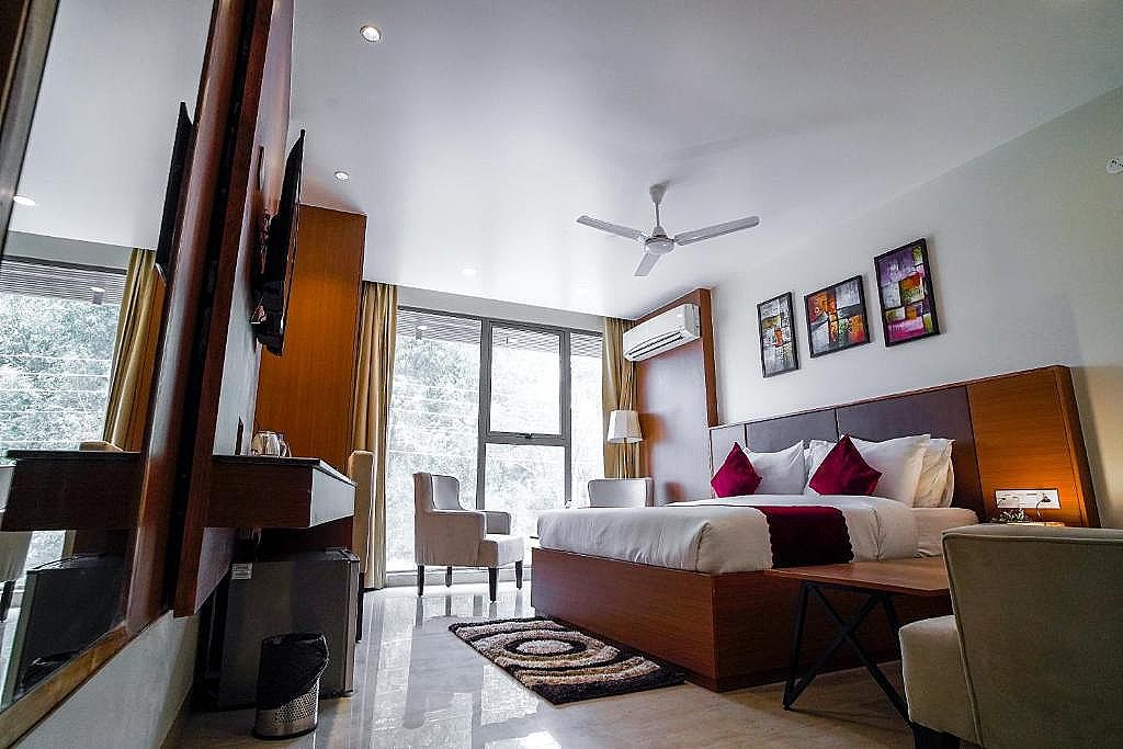Studio Room with Kitchenette