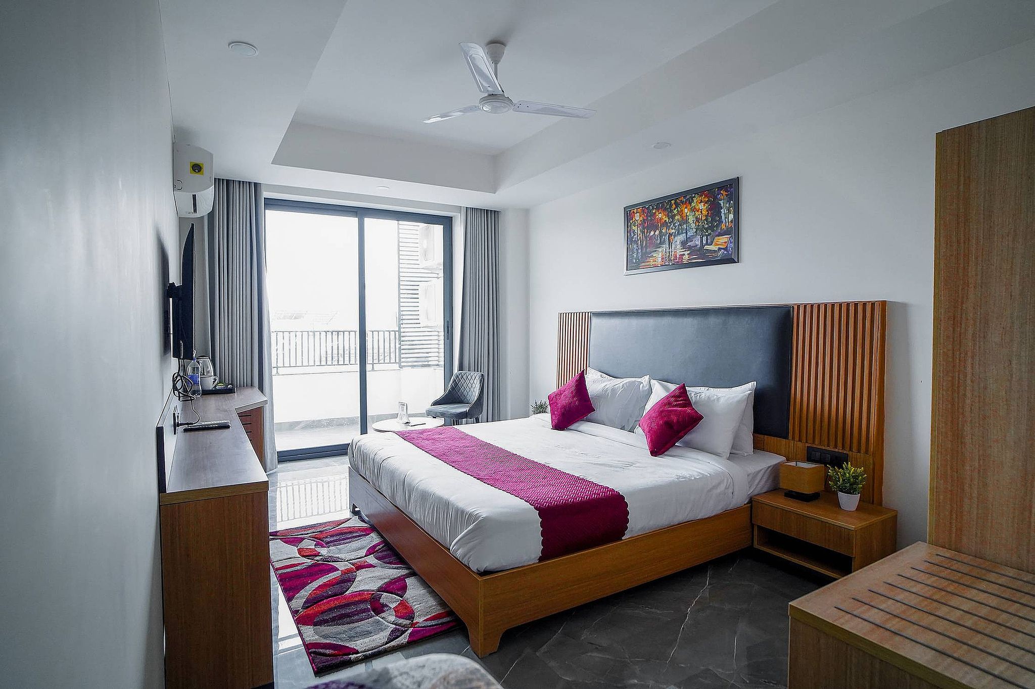 Saltstayz Premier - Cyber Hub Deluxe Room (Sanitized Room) 3