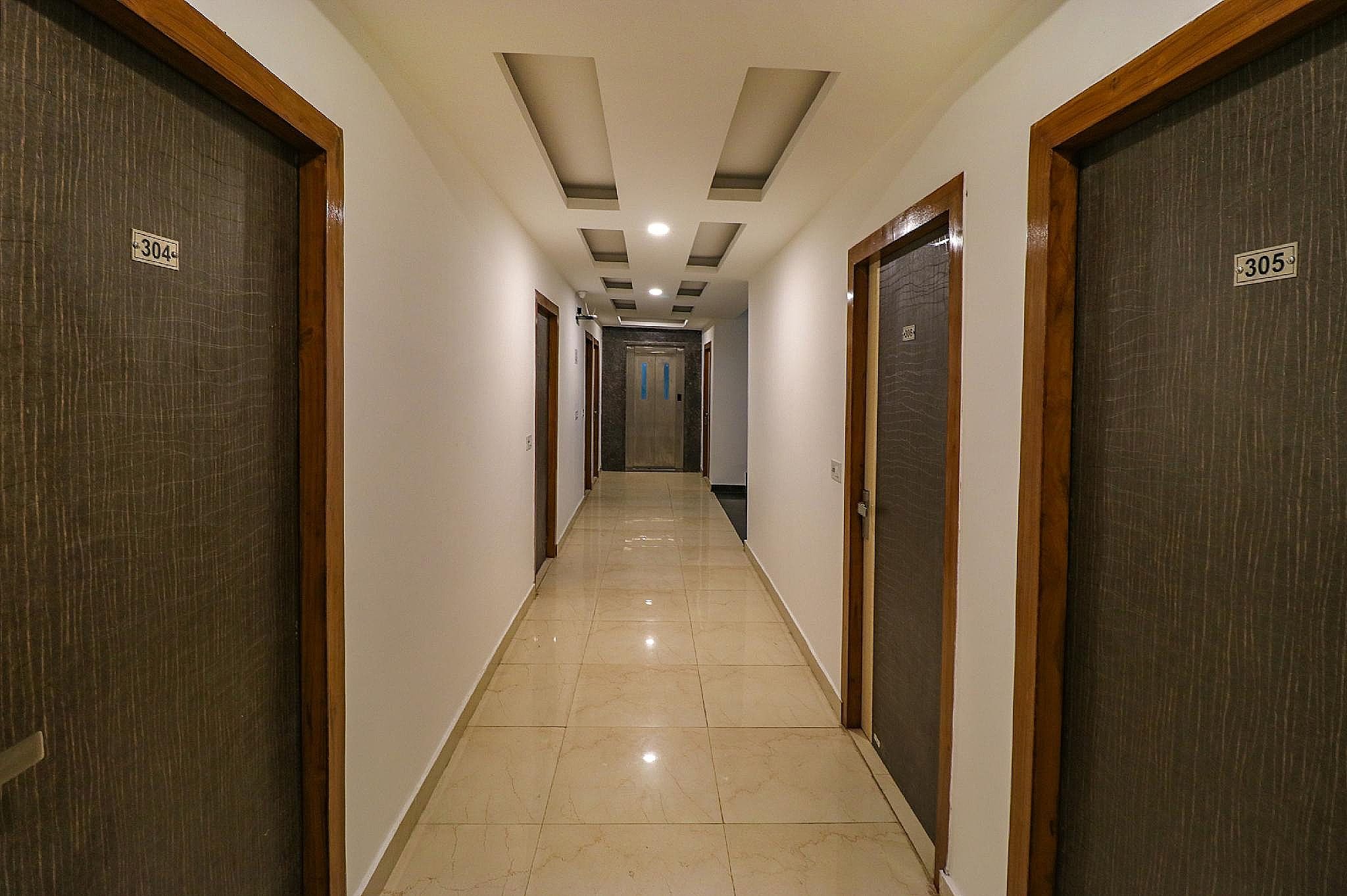 undefined Hotel Dolphin International 5