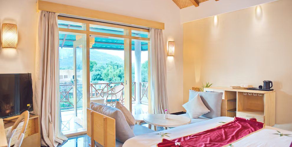 Super Deluxe Cottage with Garden and Plunge Pool