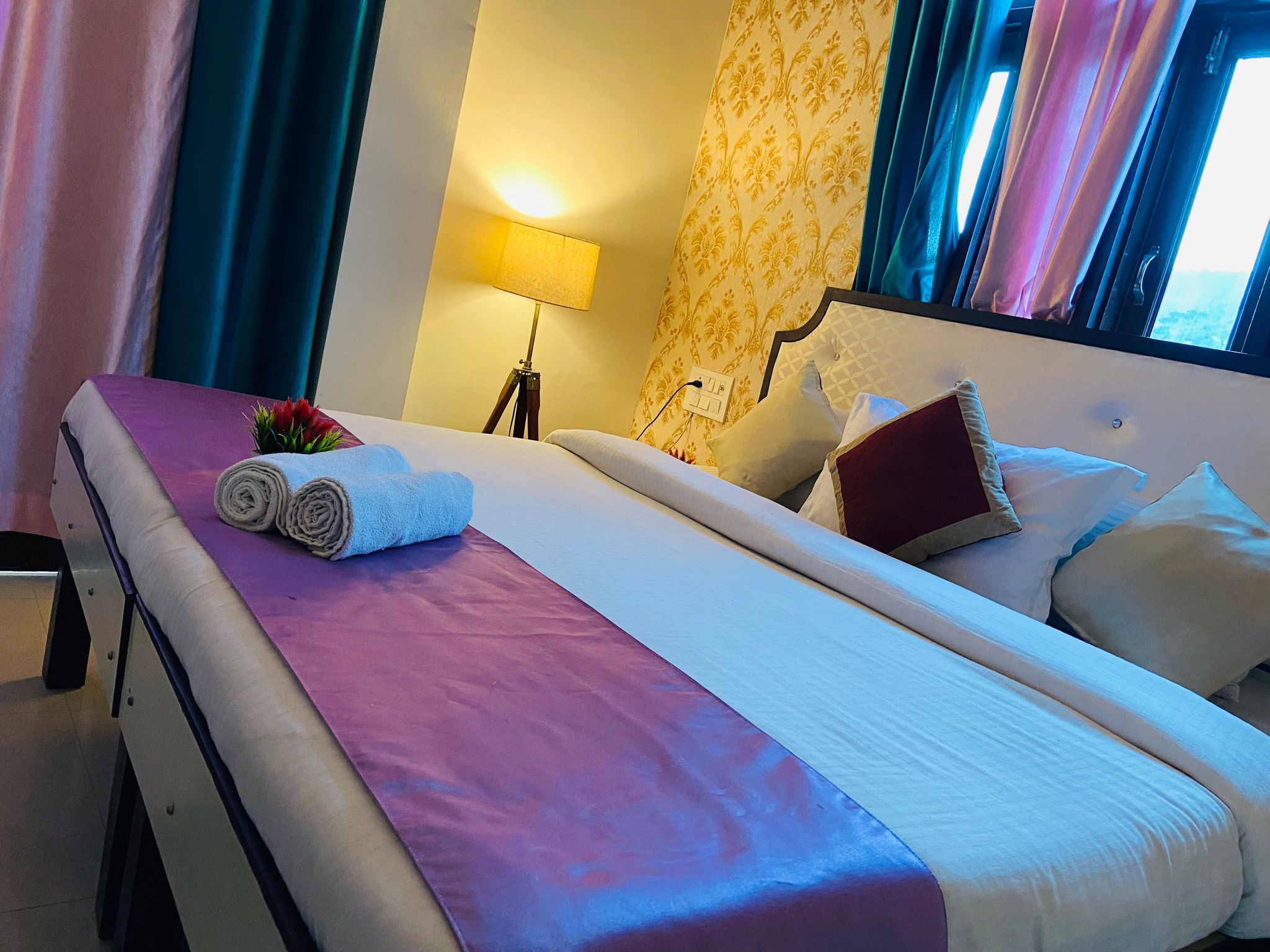 HOTEL THE INDRAJ PALACE Deluxe Room 2