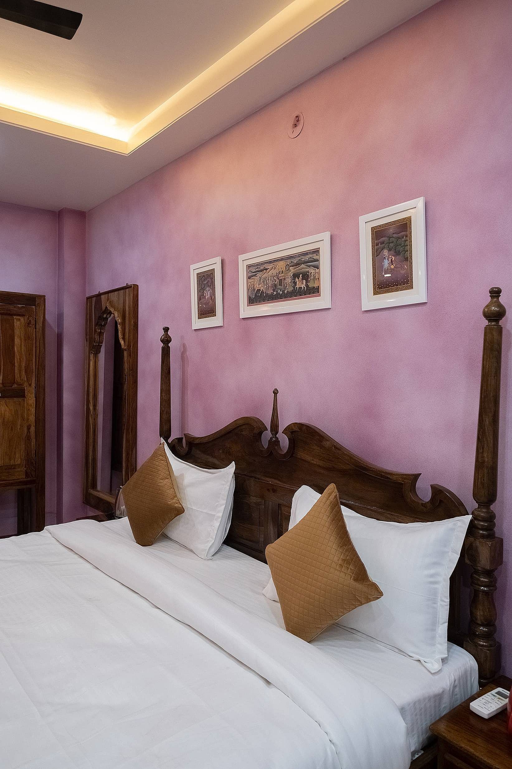 Baari House of Fusion Super Deluxe Room 2