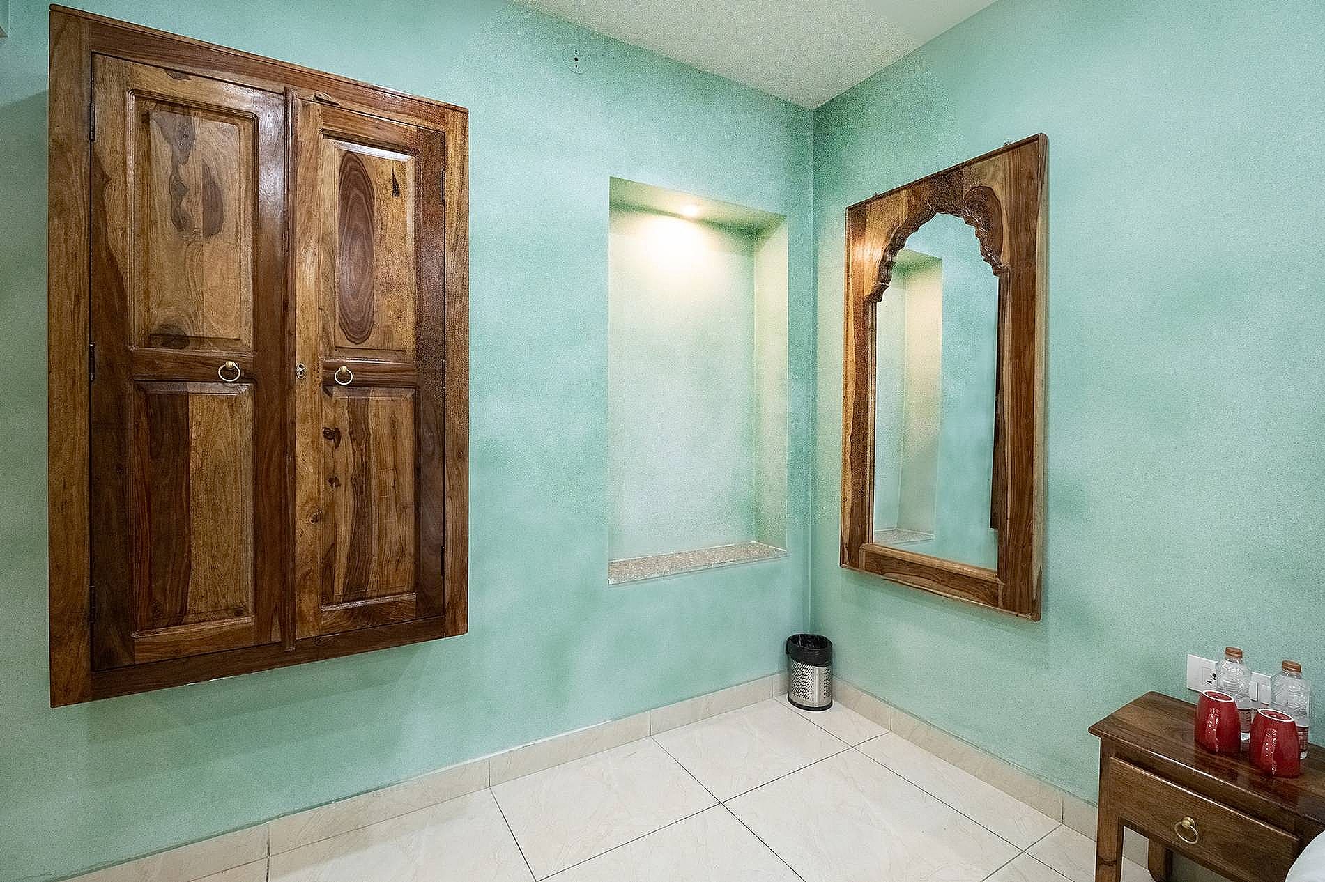 Baari House of Fusion Super Deluxe Room 20